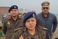 घटना के संबंध में जानकारी देती अपर पुलिस अधीक्षक फोटो सोर्स विभाग