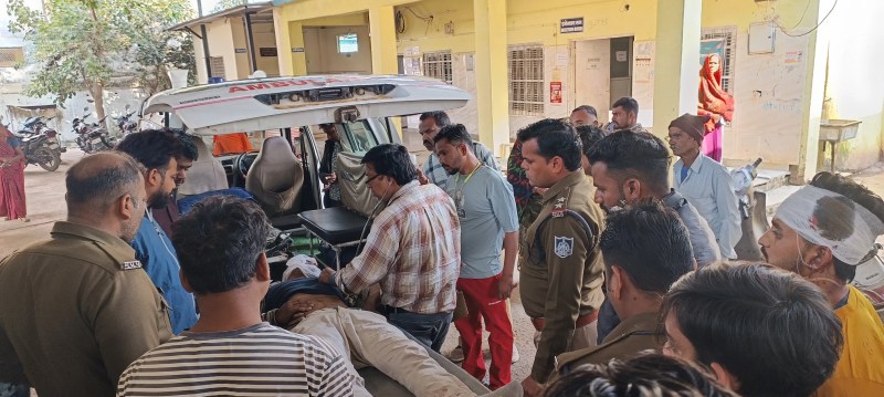 Family members clashed over a land dispute, injuring eight people from both sides, with two referred.