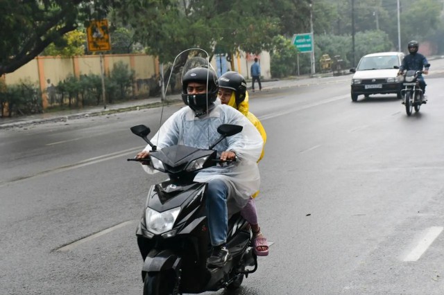 Rain and cold weather in jaipur 