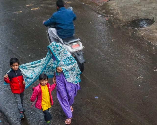 Rain and cold weather in jaipur 