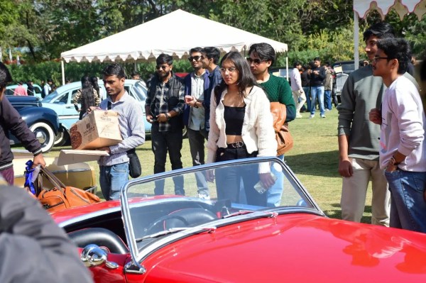 Vintage car exibition and rally in jaipur