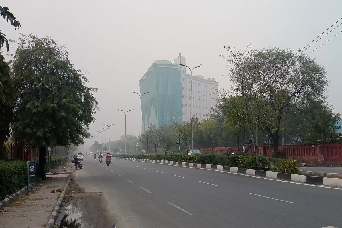 Rajasthan Weather : गुलाबी नगर में सर्दी के तेवर तीखे, धूप खिलने के बावजूद गलन हो रही महसूस