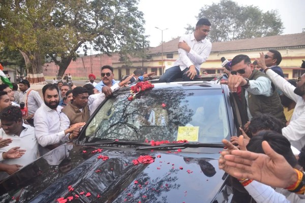 हाजिरी की शर्तों पर चैतन्य की रिहाई, जेल रोड पर कांग्रेस का शक्ति प्रदर्शन, देखें photos