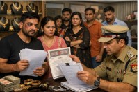 agra bankruptcy case bullion trader duped of over rs 6 crore by his wife friend