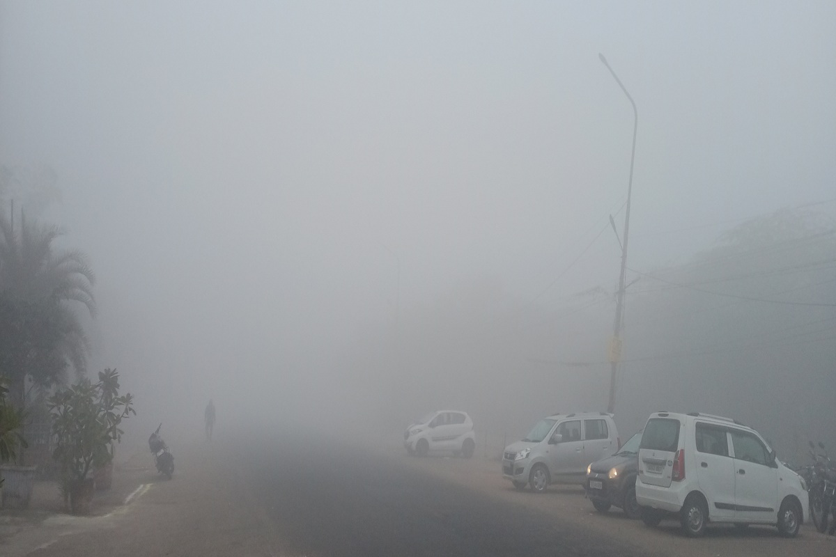 Rajasthan Weather : आज सवेरे जयपुर में छाया घना कोहरा, सर्दी के तेवर और हुए तीखे