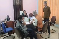 Anti Corruption Bureau, Anti Corruption Bureau action in Dholpur, Discom Superintendent Engineer arrested, arrested while taking bribe, Dholpur News, Rajasthan News, एंटी करप्शन ब्यूरो, एंटी करप्शन ब्यूरो एक्शन इन धौलपुर, डिस्कॉम अधीक्षण अभियंता गिरफ्तार, रिश्वत लेते गिरफ्तार, धौलपुर न्यूज, राजस्थान न्यूज