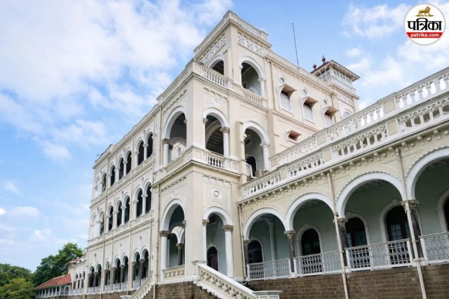 Aga Khan Palace Pune Maharashtra Gandhi memorial historical architecture