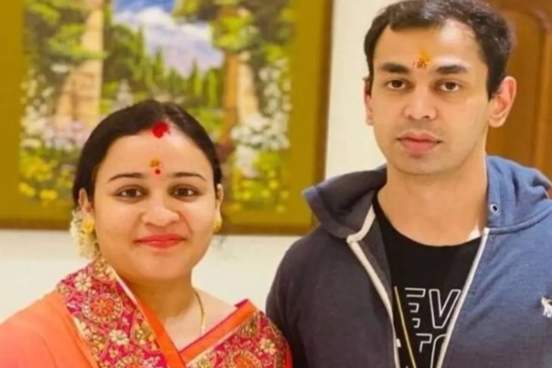 akhilesh yadav brother prateek yadav take divorce with aparna yadav