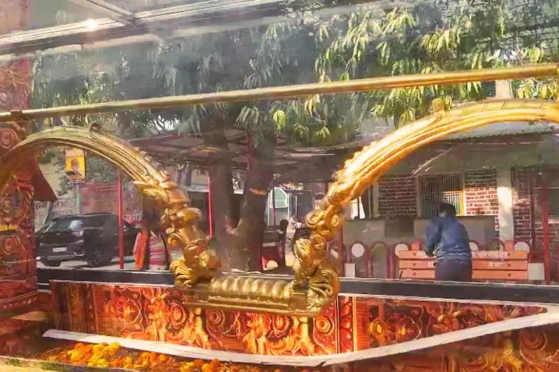 8 महीने में बना श्रीराम का भव्य धनुष-बाण