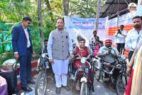 रायपुर जनदर्शन में CM साय ने दिव्यांगजनों को दी बड़ी राहत, बैटरी ट्राइसिकल व व्हीलचेयर वितरित, देखें Photo(photo-patrika)