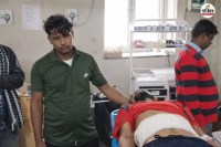 चाकू के वार से घायल युवक अस्पताल में भर्ती, पत्रिका फोटो