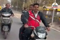 मंत्री गजेंद्र यादव ने ट्रैफिक नियम तोड़ा (photo source- Patrika)