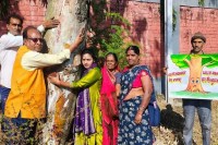 mp news bhopal tree cutting protest arera hills metro project
