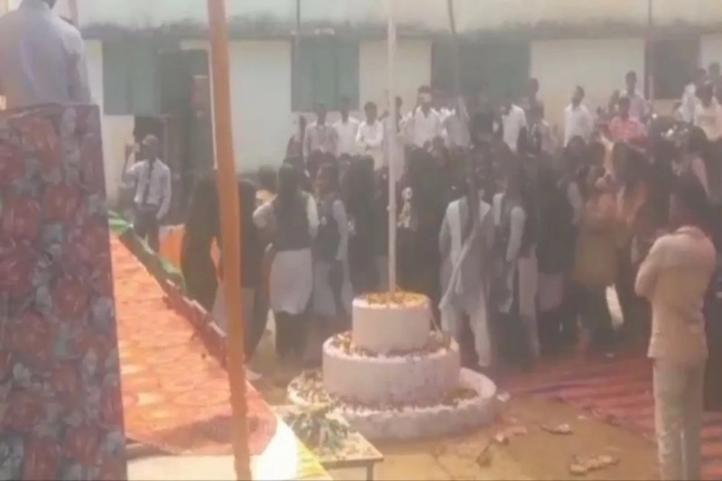 Dance on obscene song