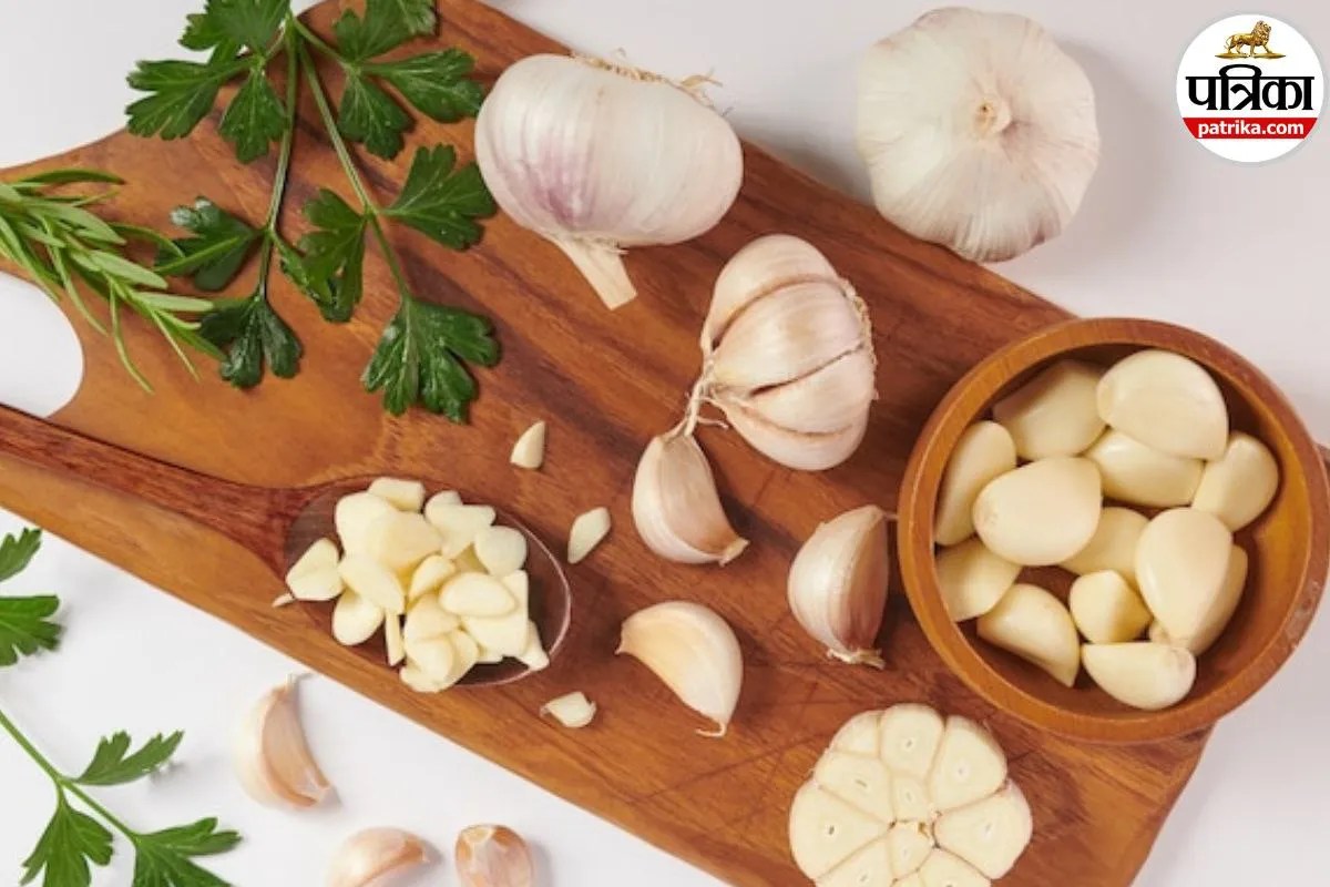 benefits of eating garlic daily, benefits of eating garlic raw everday, How to use garlic as herbal medicine
