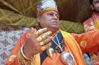 कौन हैं ‘गूगल गोल्डन बाबा’