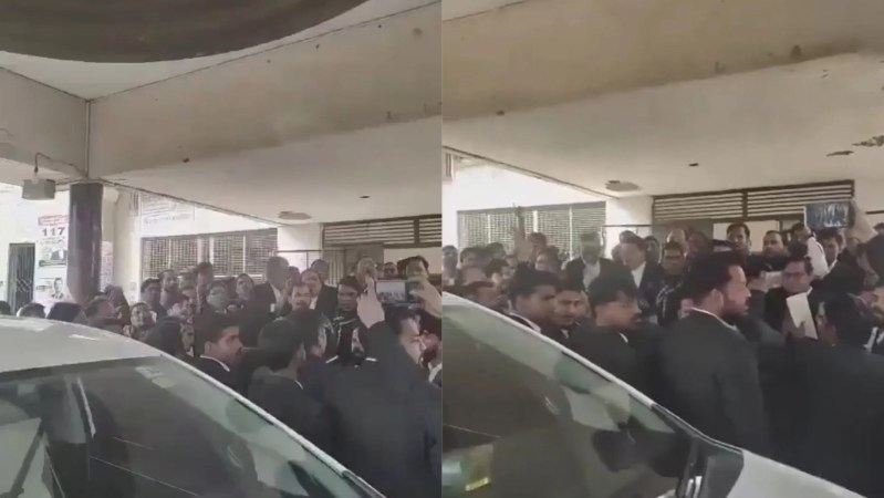 वकीलों का हंगामा फोटो सोर्स- पत्रिका