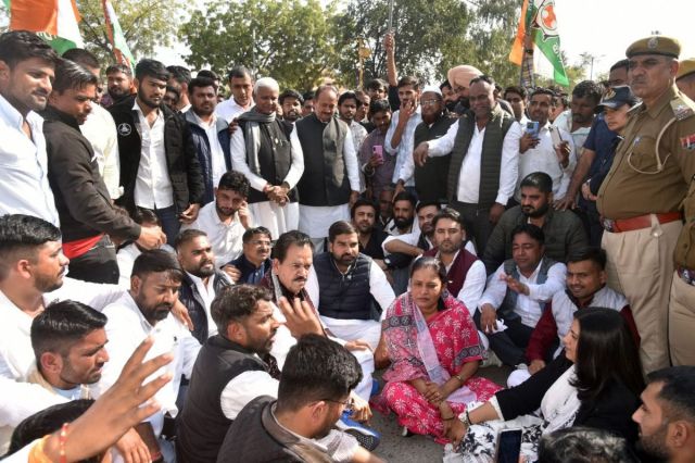 MGNREGA Ba-chao Mahasangram foot march