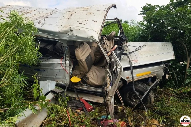 Maharashtra cruiser accident