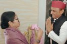 Mamata and Akhilesh Meeting