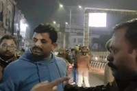 नशे में धुत दरोगा ने पुलिसकर्मियों को रौंदने की कोशिश की, हजरतगंज में मचा हड़कंप (Source: Police Media Cell)