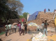 धान खरीदी में गड़बड़ी! तीन केंद्रों में नहीं हुआ ऑनलाइन भौतिक सत्यापन, कलेक्टर की मॉनिटरिंग, फिर भी चूक कैसे?(photo-patrika)
