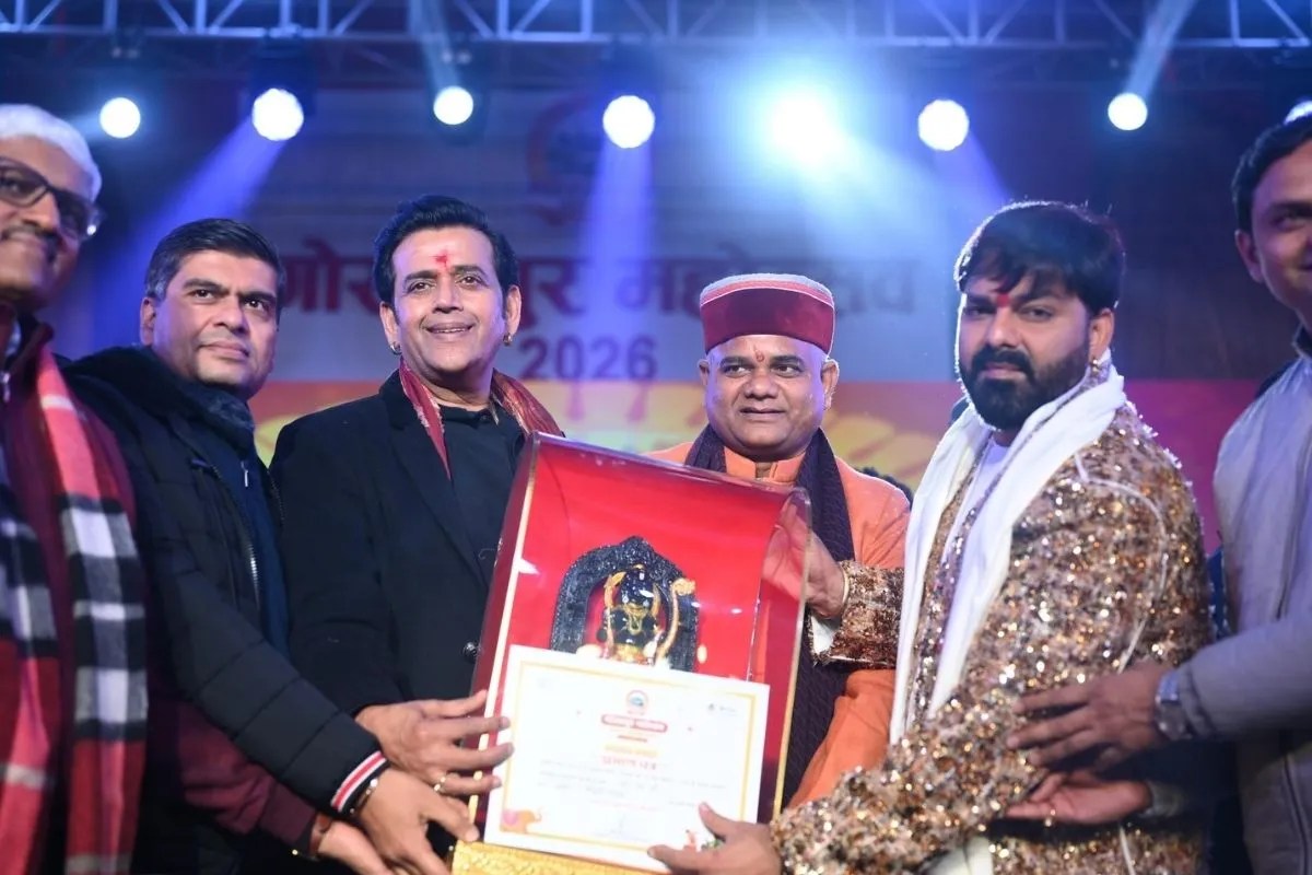 पवन सिंह ने भोजपुरी नाइट में मचाई धूम