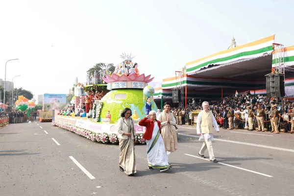  लखनऊ में मनाया गया 77वां गणतंत्र दिवस समारोह
