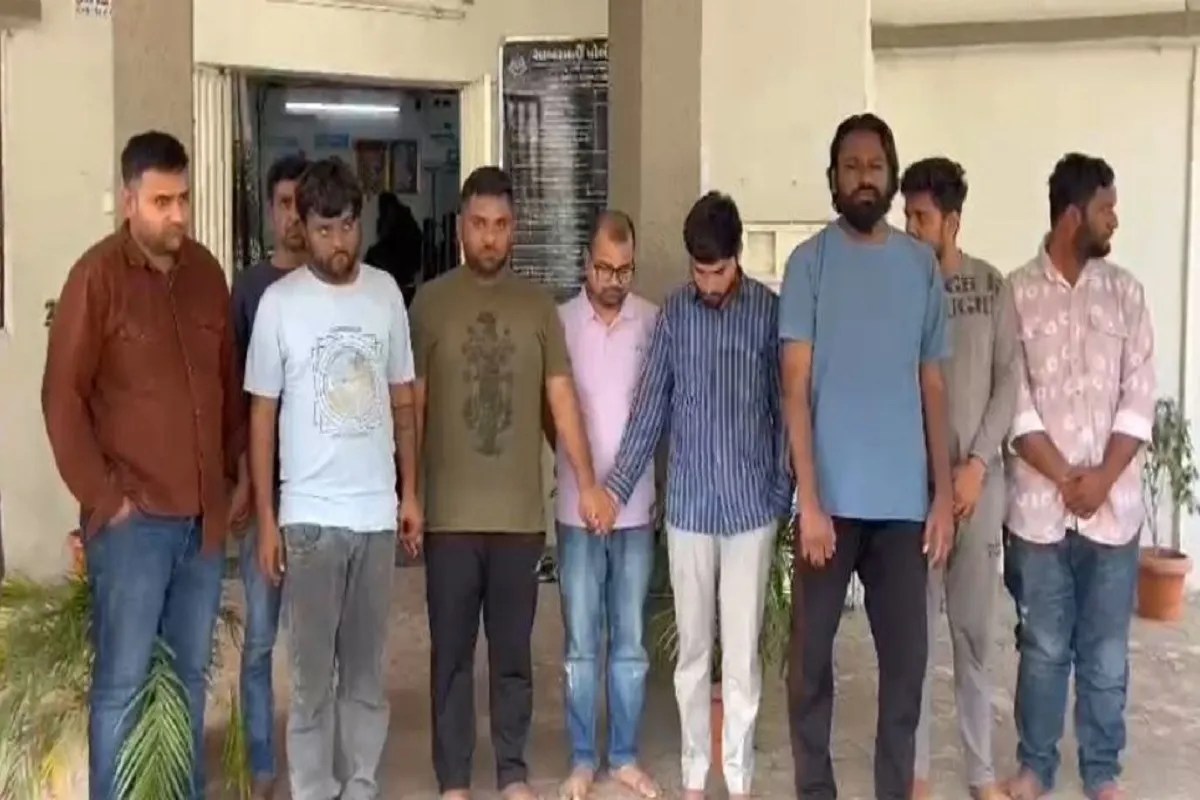 Video News: साबरमती में शराब पार्टी करते 9 को पकड़ा
