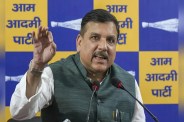 शाहरुख खान पर देशद्रोह के आरोपों पर संजय सिंह का पलटवार: बोले-अगर शाहरुख गद्दार हैं तो अडाणी क्या है? (फोटो सोर्स : WhatsApp News Group)