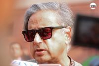 Shashi Tharoor Kerala politics, Shashi Tharoor Congress rift, Kerala Assembly Elections 2026, Shashi Tharoor CPM meeting,