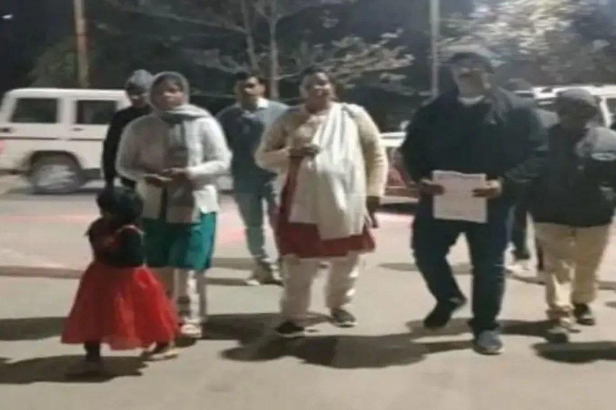 Principal slaps pregnant teacher