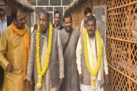 राम जन्मभूमि आंदोलन के प्रमुख चेहरे की वापसी से अयोध्या की सियासत में हलचल तेज (फोटो सोर्स : X)