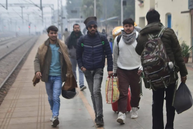 24 घंटों में न्यूनतम तापमान 3 से 6 डिग्री तक गिरा (फोटो सोर्स : WhatsApp News Group)