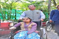 जनदर्शन में सीएम विष्णु देव साय के निर्देश पर लकवाग्रस्त महिला को तुरंत मंजूर हुए 5 लाख रुपए, मुख्यमंत्री आर्थिक सहायता योजना से सहायता राशि की तत्काल मिली स्वीकृति