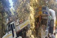 CG Road Accident: छत्तीसगढ़ में भीषण सड़क हादसा, ट्रक ने पिकअप को मारी टक्कर, तीन लोगों की मौत