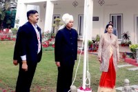 Governor hoisted the national flag at Lok Bhawan and distributed sweets