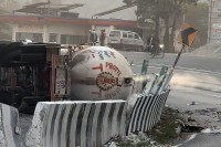 Gas tanker overturns, Gas tanker overturns in Dungarpur, Gas tanker overturns in Rajasthan, Dungarpur news, Gas leak, Gas leak in Dungarpur, गैस टैंकर पलटा, डूंगरपुर में गैस टैंकर पलटा, राजस्थान में गैस टैंकर पलटा, डूंगरपुर न्यूज, गैस रिसाव, डूंगरपुर में गैस रिसाव