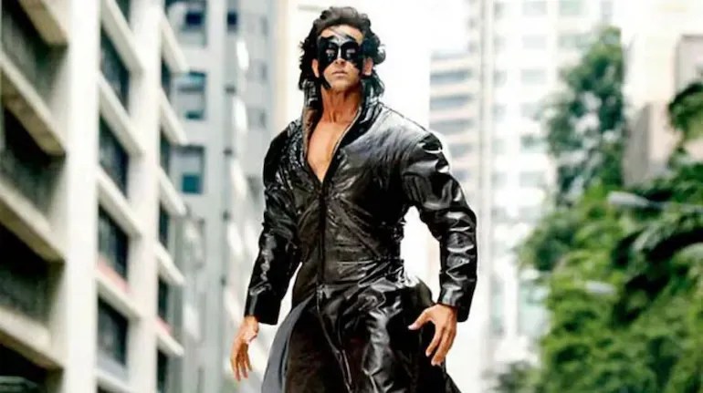 Hrithik Roshan Injured walking with Walking Stick