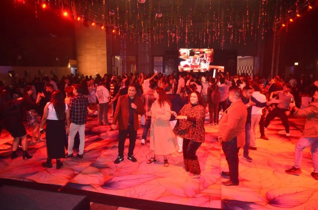 CG New Year 2026: नए साल 2026 का भव्य स्वागत, होटल, क्लब और पबों में देर रात तक जश्न, देखें Photos...