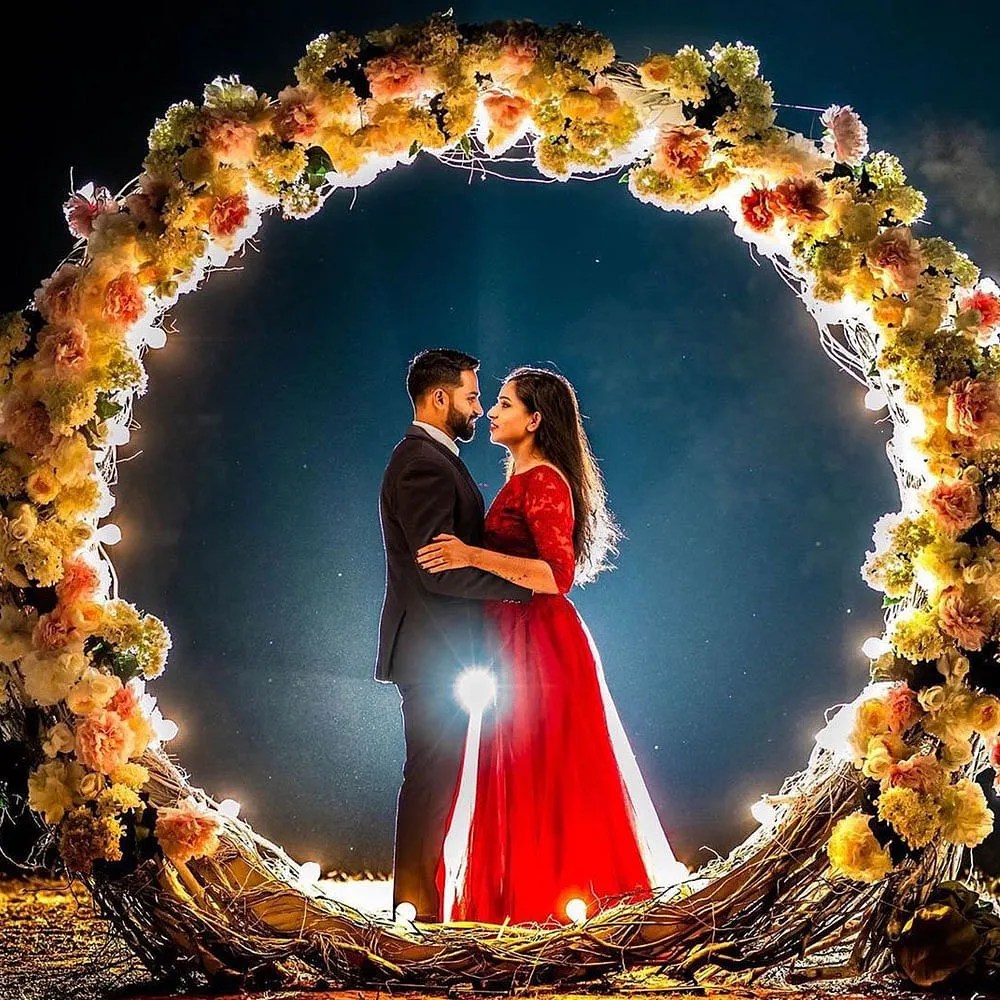 फिजूलखर्ची और दिखावे पर वार