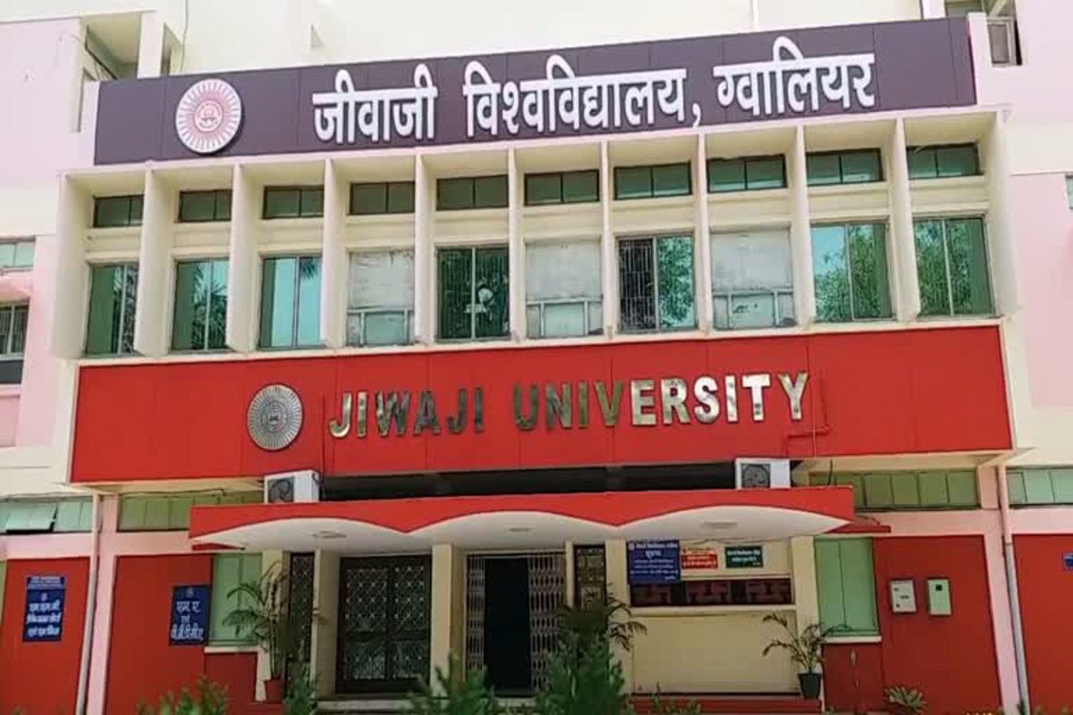 छात्र संगठनों ने विश्वविद्यालय प्रशासन से मांग की है कि विशेष अभियान चलाकर एक निश्चित समय-सीमा तय की जाए और हर छात्र को लिखित रूप में उसके प्रकरण की स्थिति बताई जाए, ताकि अनिश्चितता खत्म हो सके और छात्रों का भविष्य सुरक्षित रह सके।