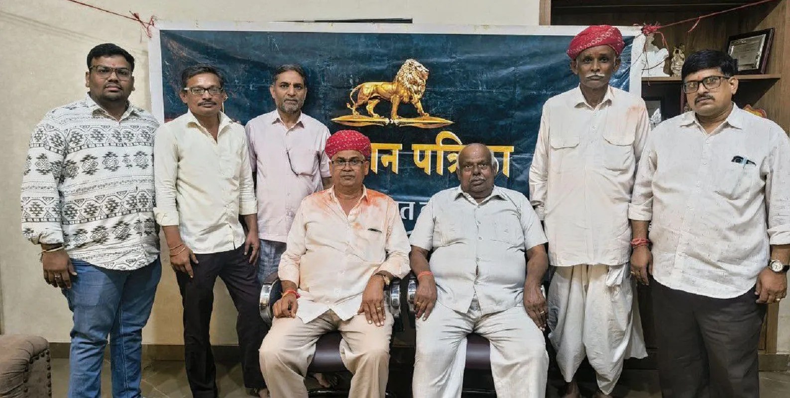 श्रीयादेवी माताजी जन्मोत्सव के अवसर पर मंगलवार को हुब्बल्ली में आयोजित राजस्थान पत्रिका परिचर्चा में विचार रखते प्रजापत समाज के लोग।