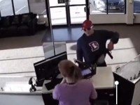 Robbery attempt fails due to robber's mistake