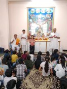 हुब्बल्ली के रामदेव भवन मेंं संचालित बाल सत्संग सुधा में बच्चों में संस्कारों का बीजारोपण हो रहा है।