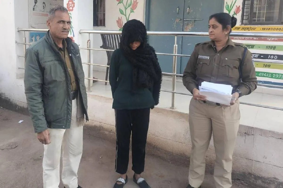 सतना में ‘लेडी डॉन’ का आतंक, गार्ड पर चाकू से हमला कर मोबाइल लूटा