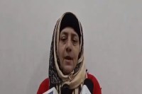 senior professor rachna kaushal leveled serious allegations against amu dean nafees ahmed ansari