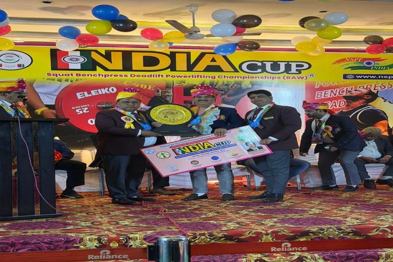 एमपी से अकेले रेफरी बने, बेटे शुभम ने भी जीता स्वर्ण