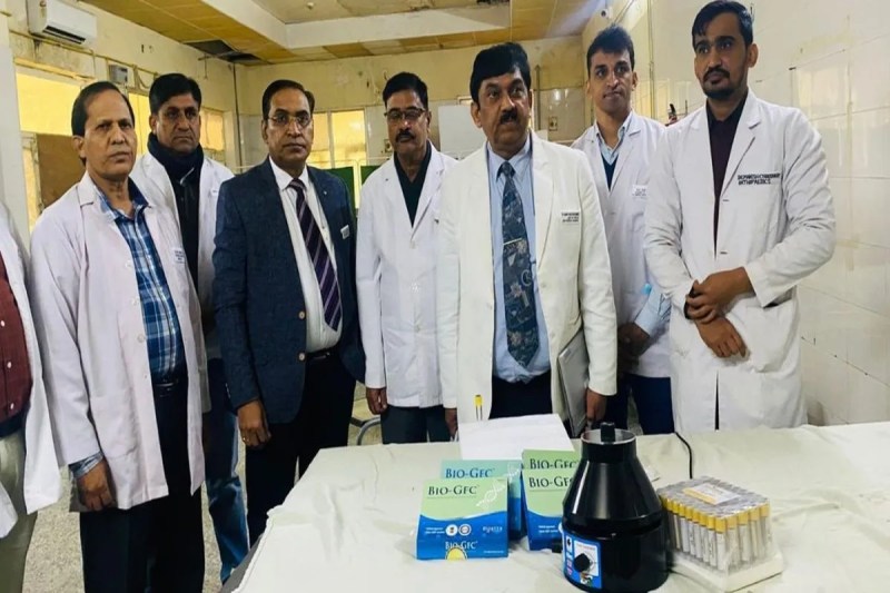 पीबीएम अधीक्षक डॉ. बी.सी.घीया, ट्रॉमा हॉस्पिटल प्रभारी और वरिष्ठ अस्थि रोग विशेषज्ञ डॉ. बी.एल खजोटिया, वरिष्ठ अस्थि रोग विशेषज्ञ डॉ. अजय कपूर समेत ट्रोमा अस्पताल के अन्य अस्थि रोग विशेषज्ञ उपस्थित रहे।