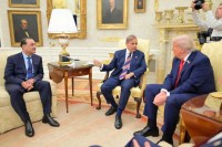 Asim Munir and Shebaz Sharif with Donald Trump